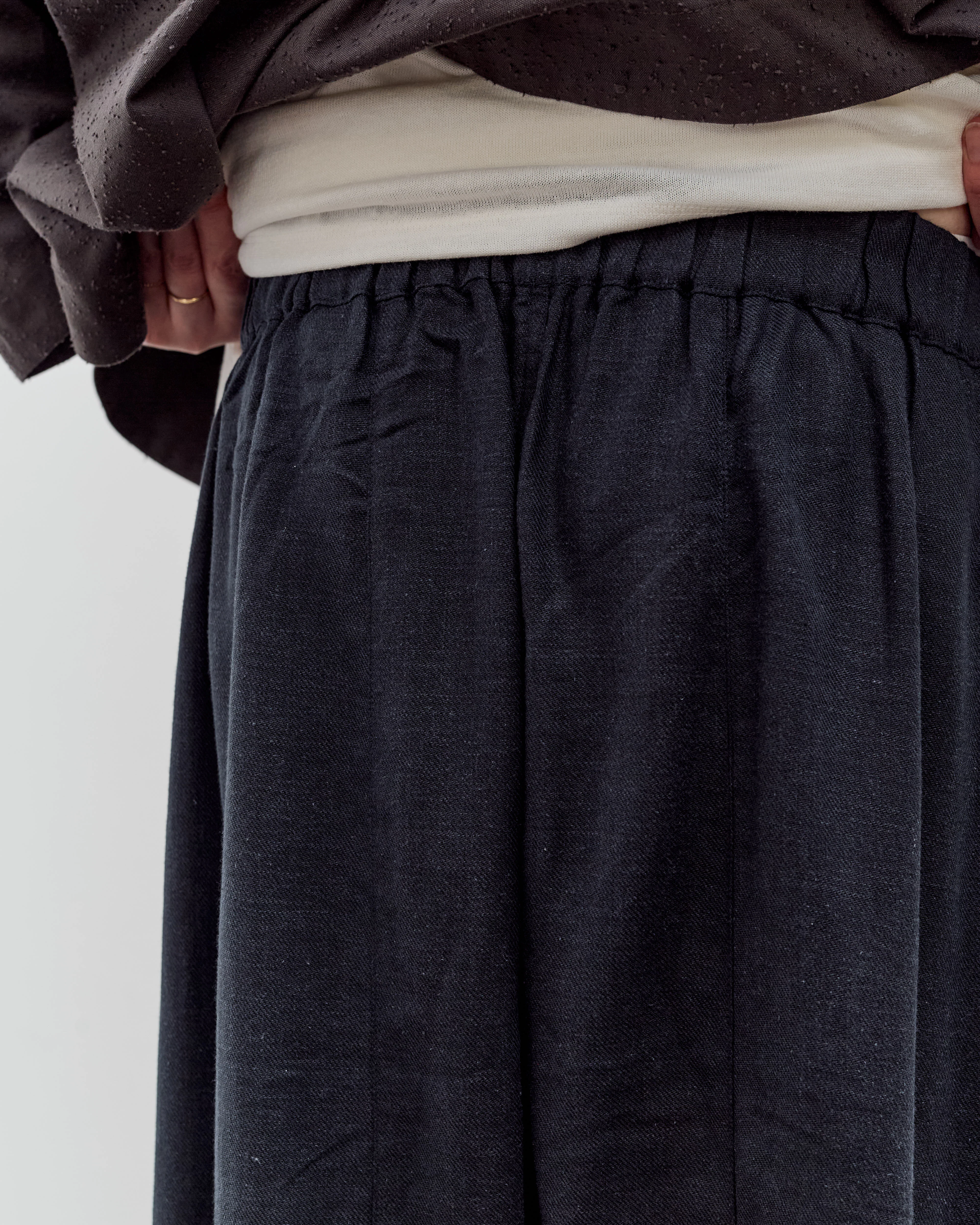 7115 by Szeki Elastic Panel Barrel Trouser, Navy Black - Image 8