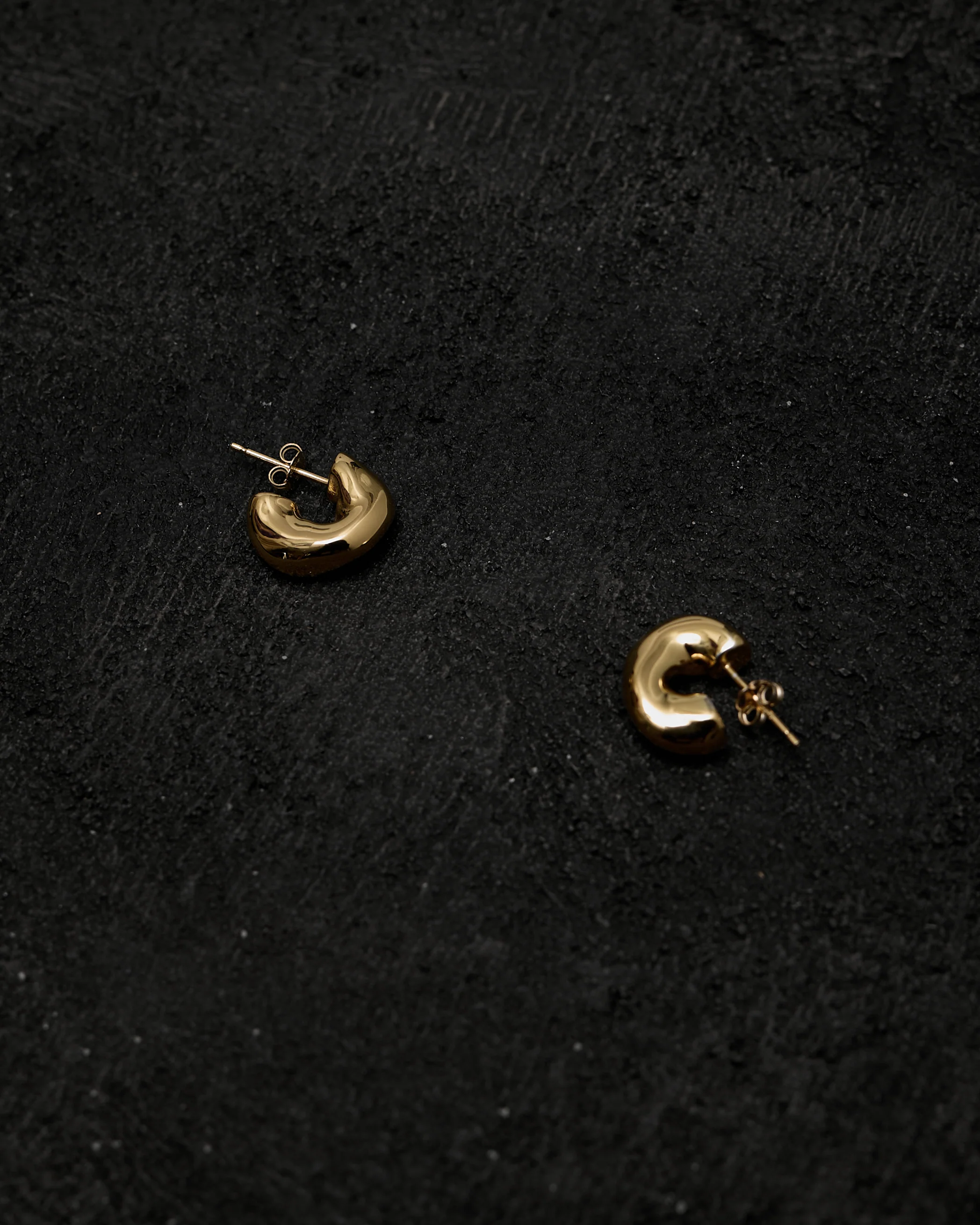 Agmes Mini Dahlia Huggies, Gold Vermeil - Image 5