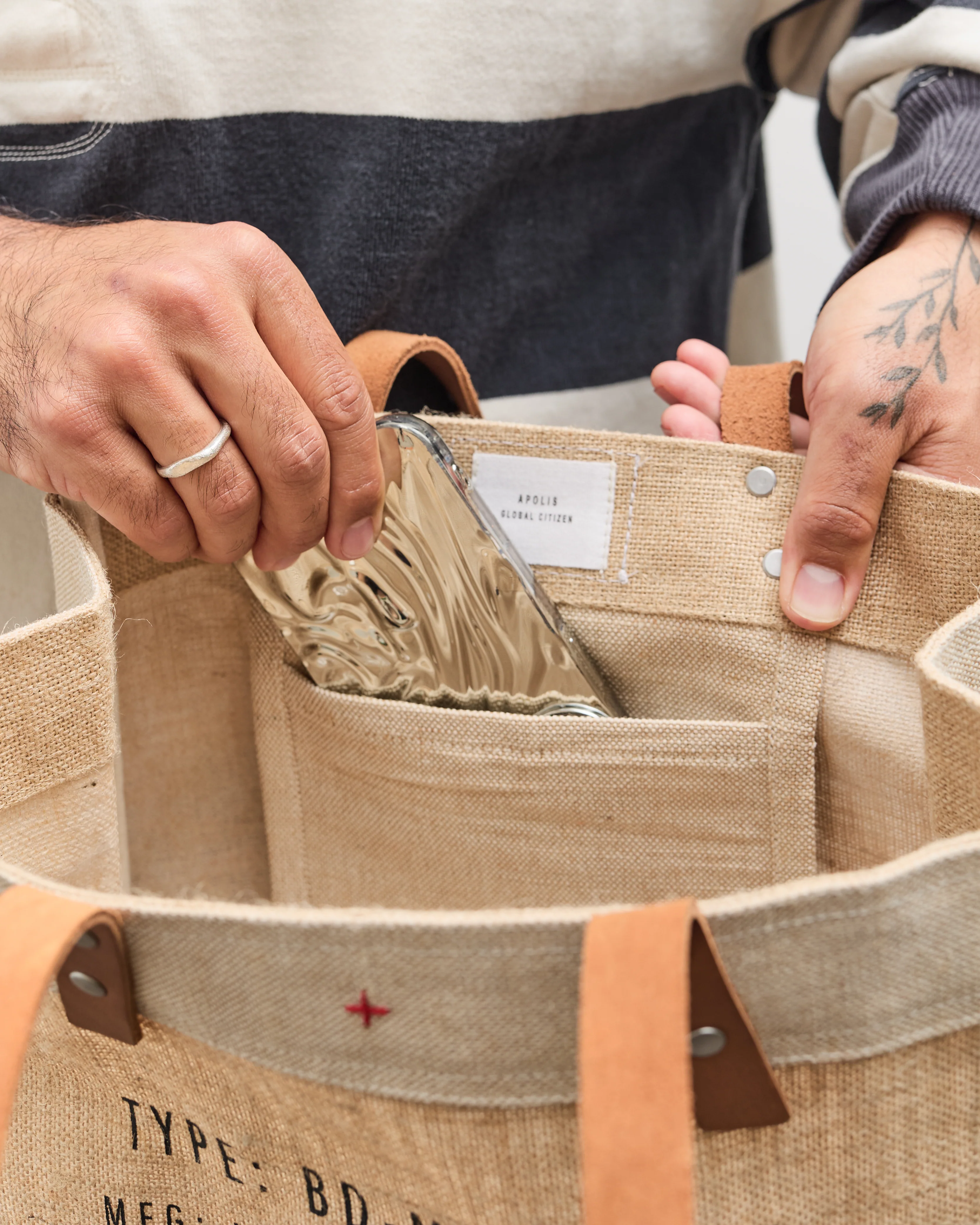 Apolis Glasswing Market Bag - Image 7