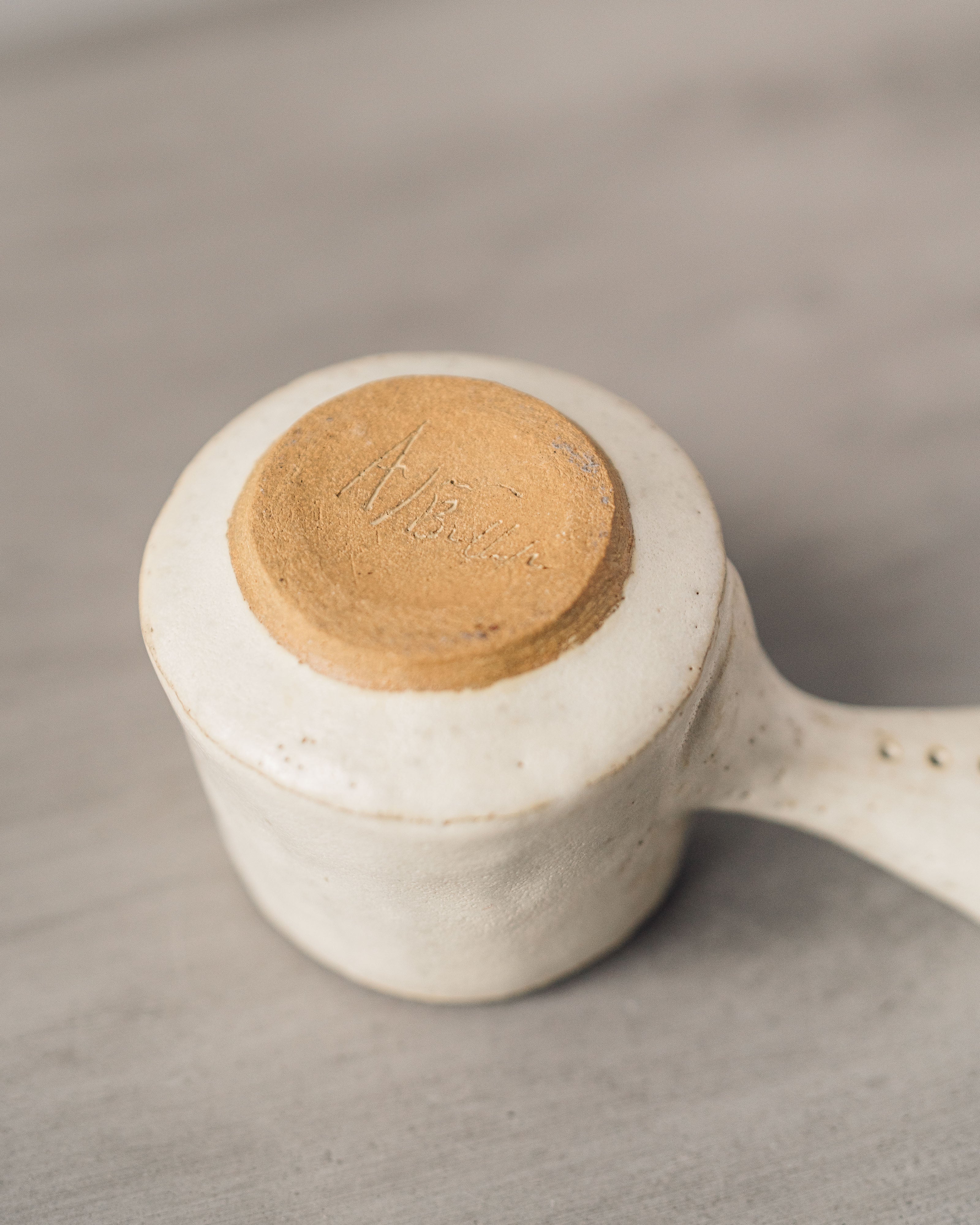 Ayame Bullock Cream Teapot, Gold Clay - Image 5