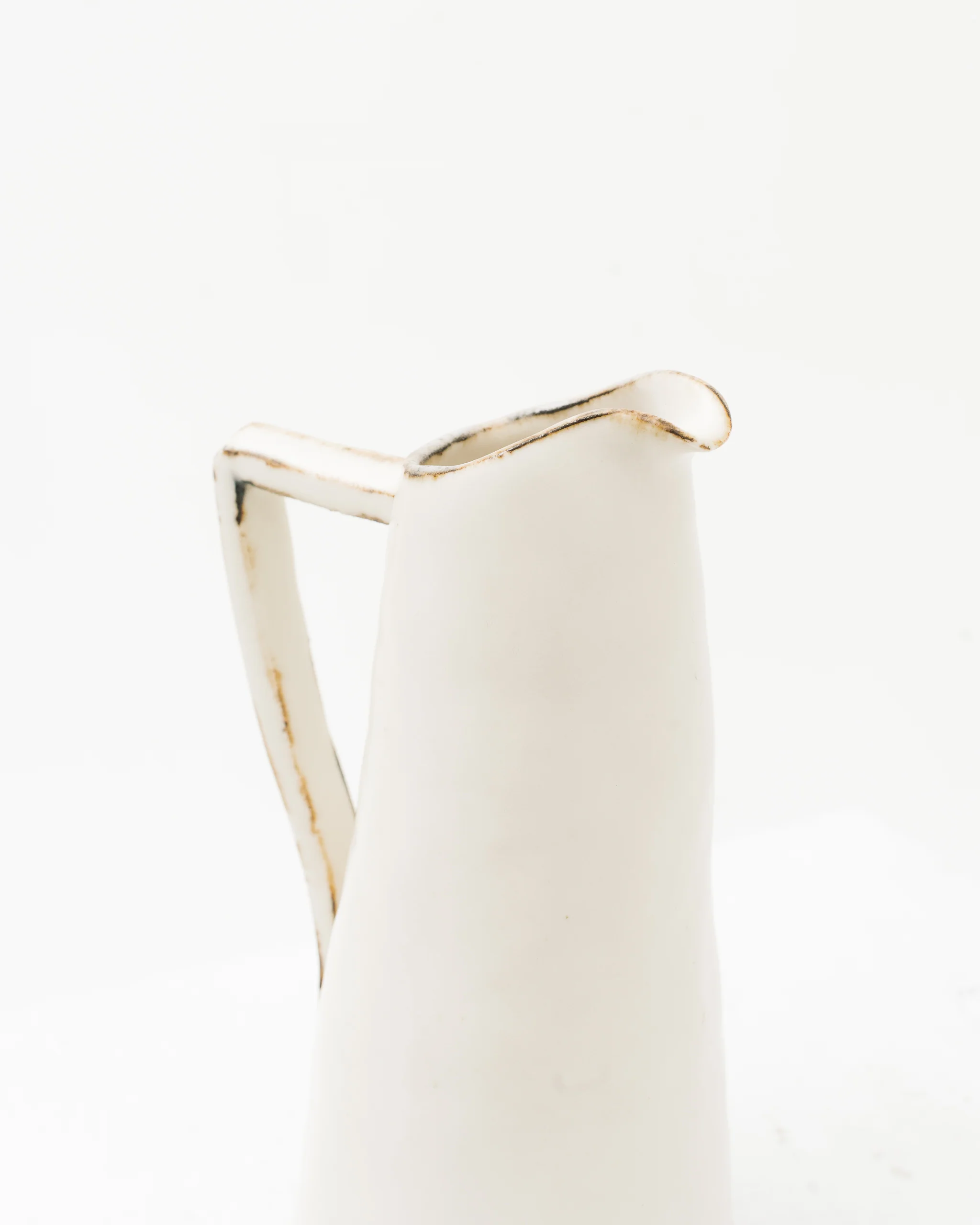 Ayame Bullock White Antique Rim Decanter - Image 2