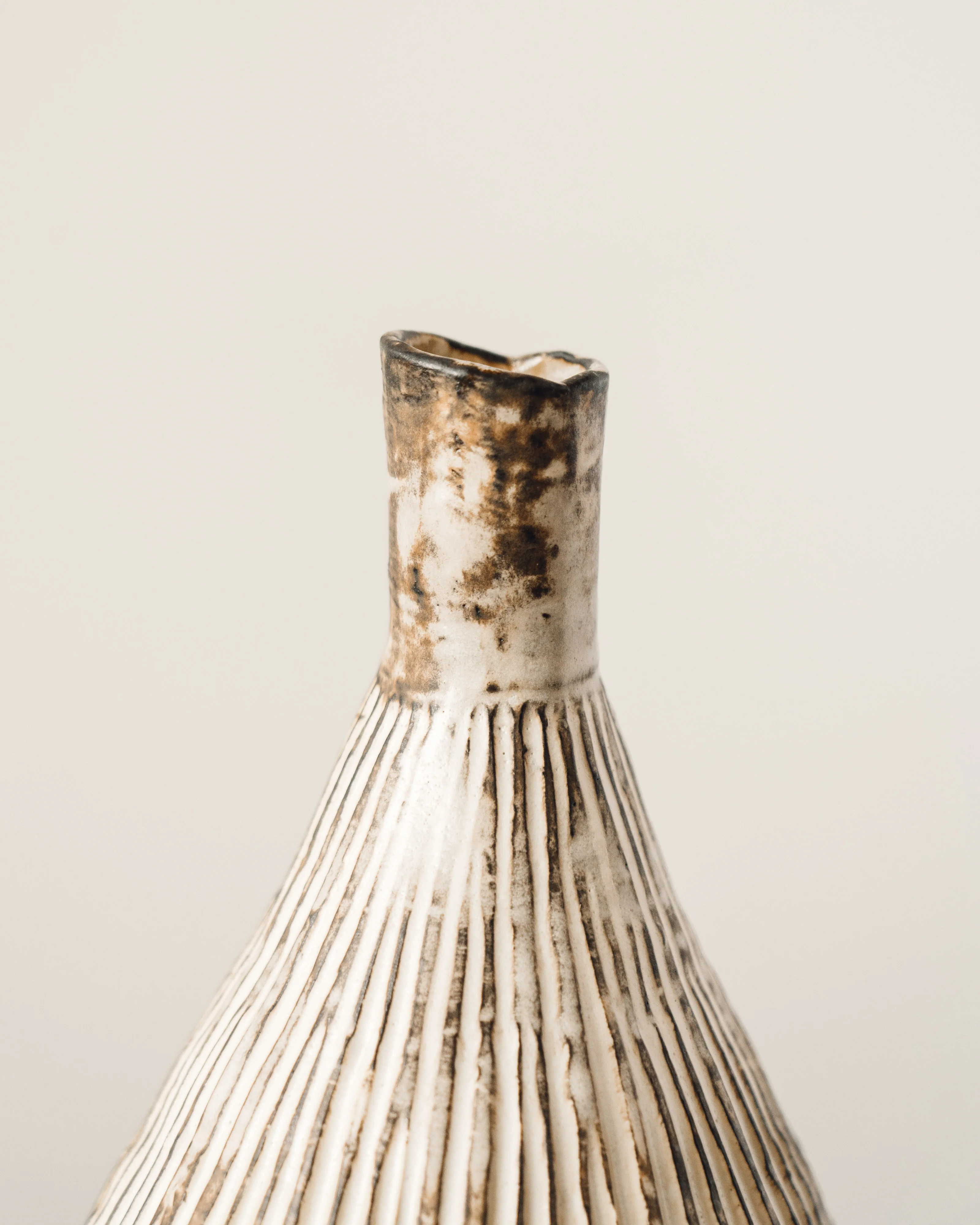 Ayame Bullocks Striped Vase - Image 2