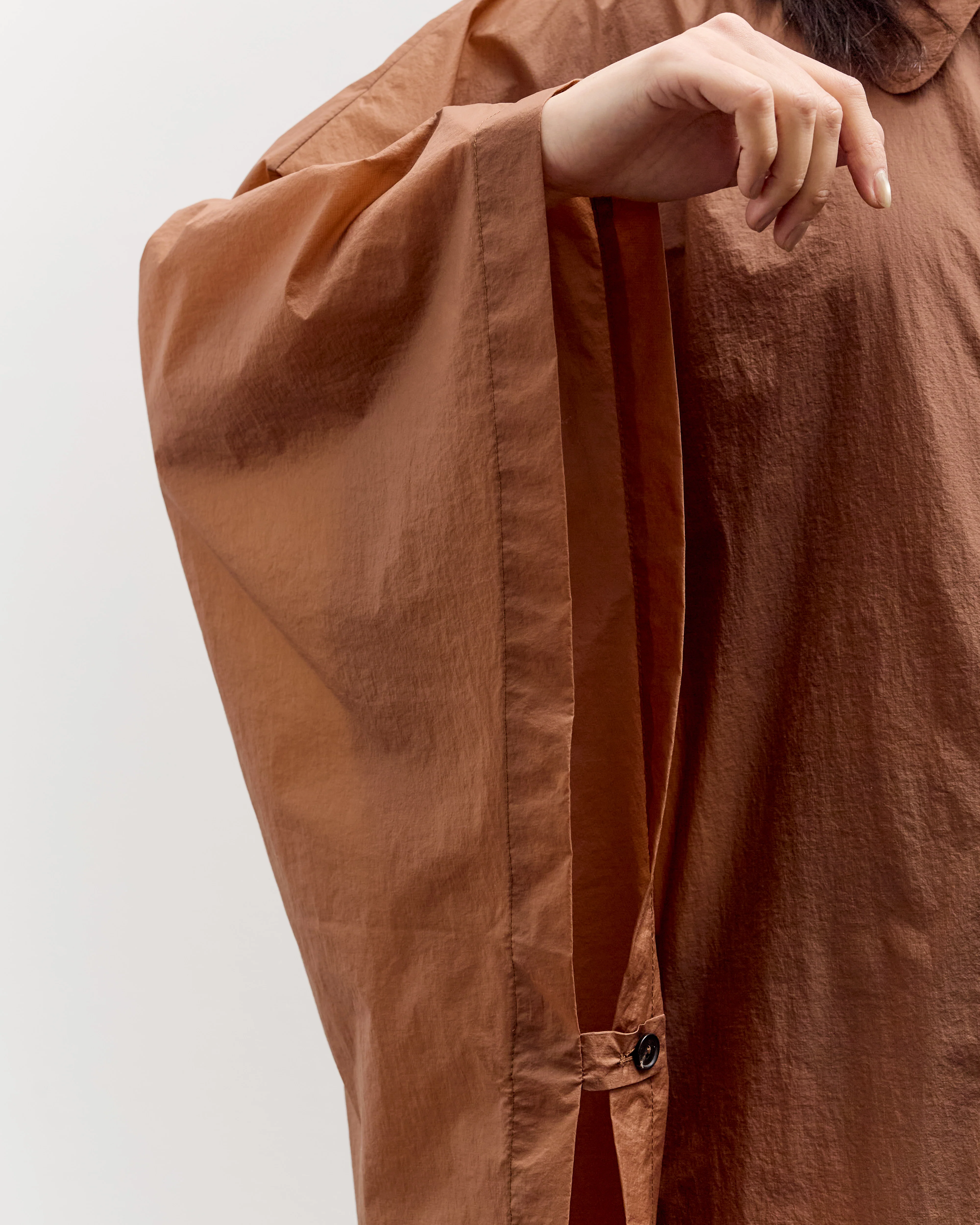 Cordera Light-Weight Technical Cape, Sierra - Image 10