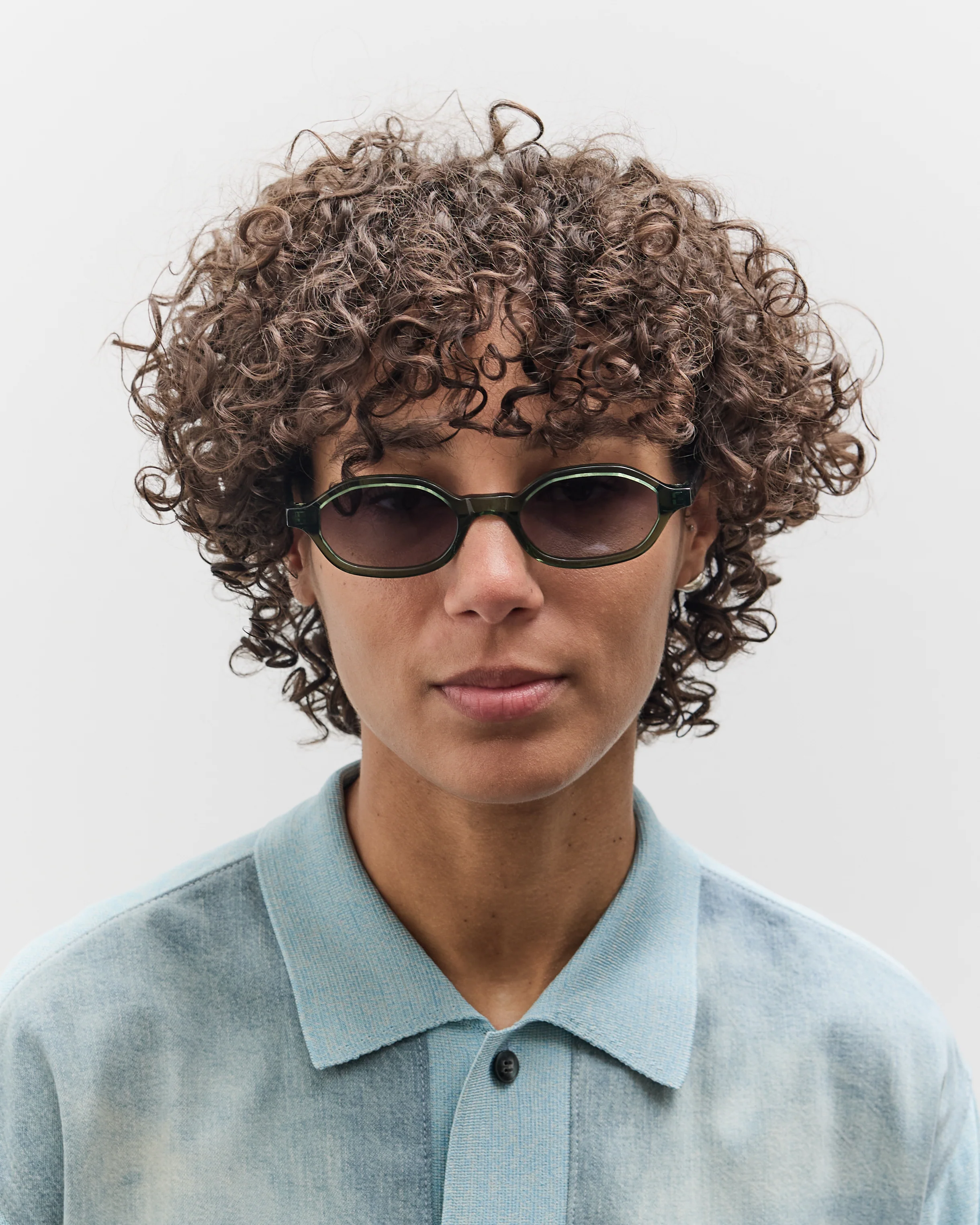 Illesteva Munich Sunglasses, Pine/Grey - Image 3