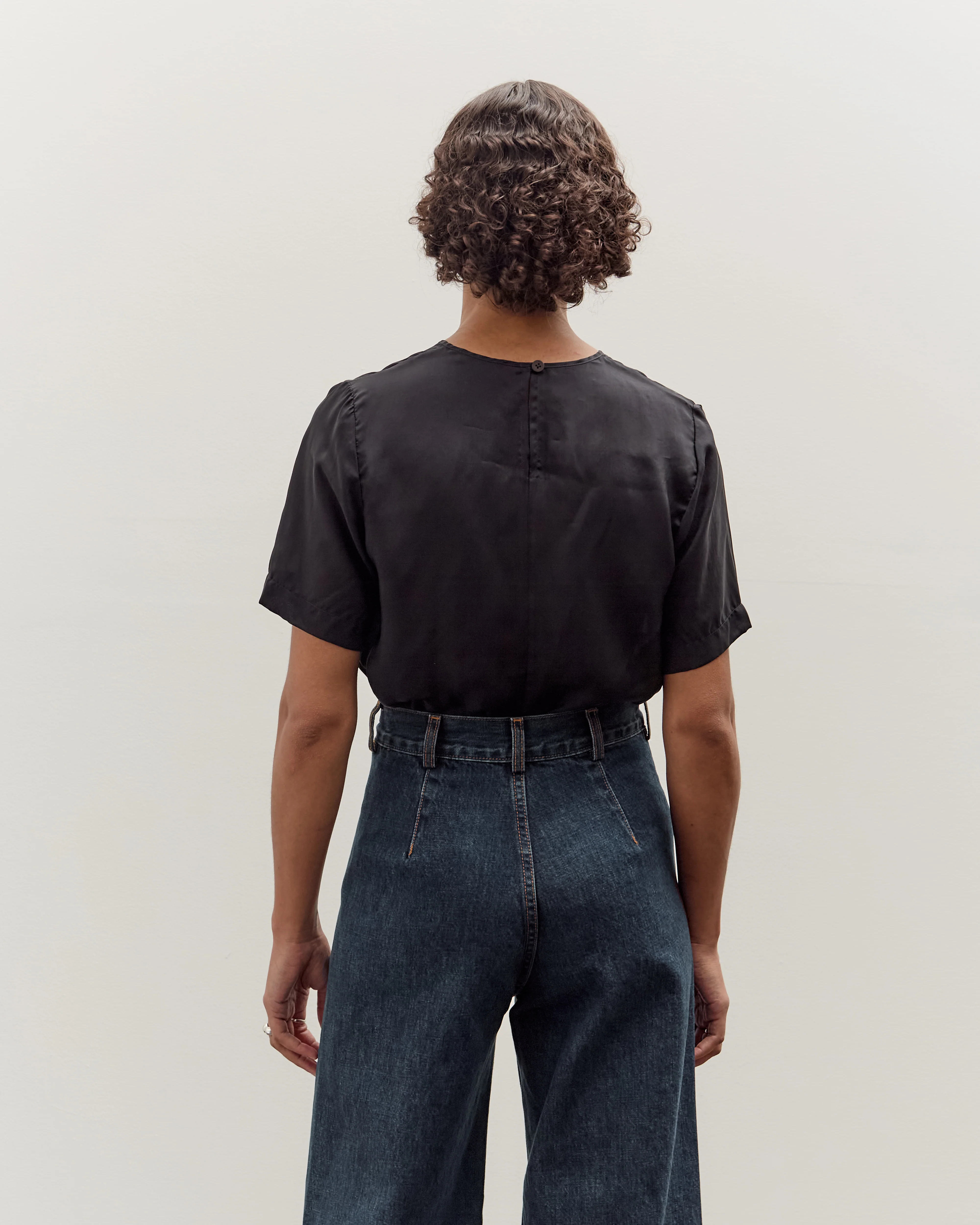 Jesse Kamm Steinem T-Shirt, Black - Image 6