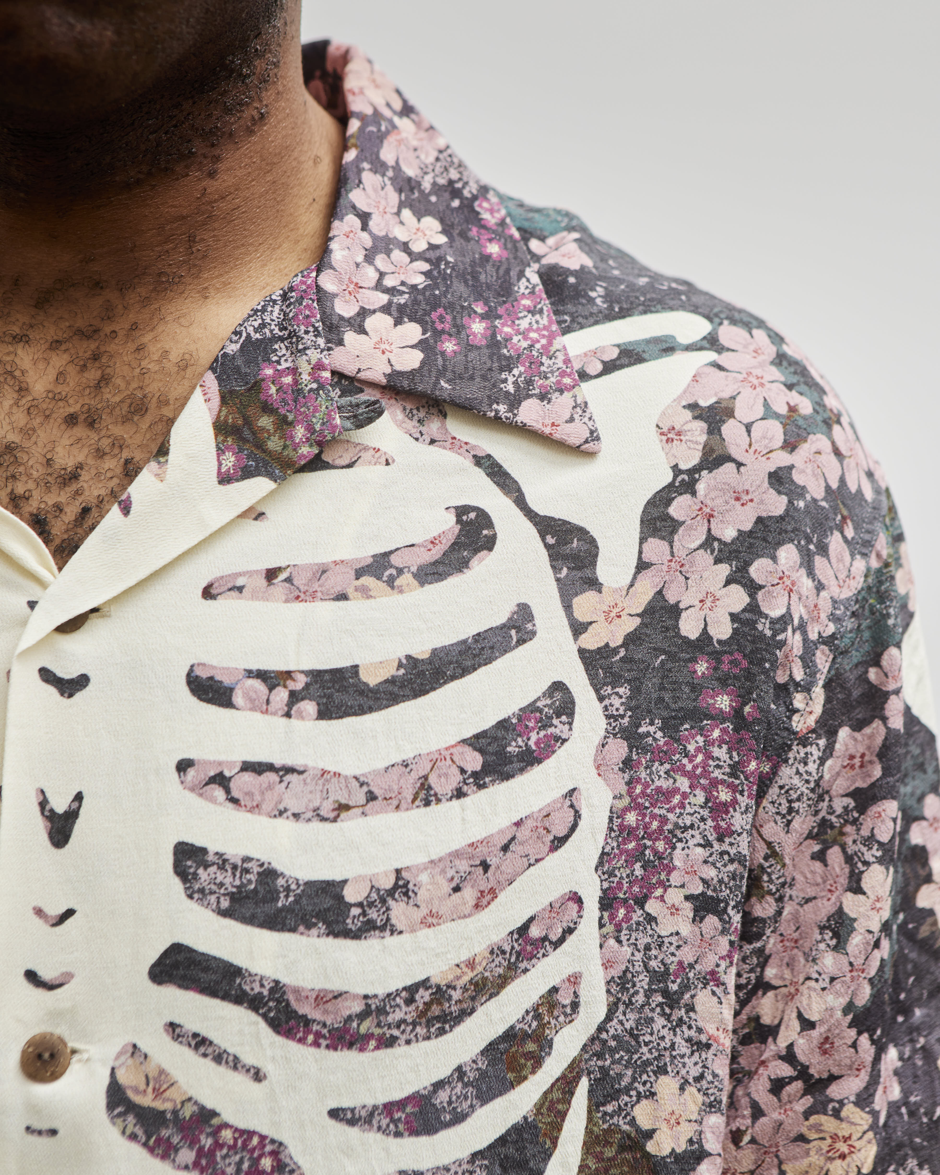Kapital Unisex Rayon SAKURA-BONE Aloha Shirt, I-B - Image 6