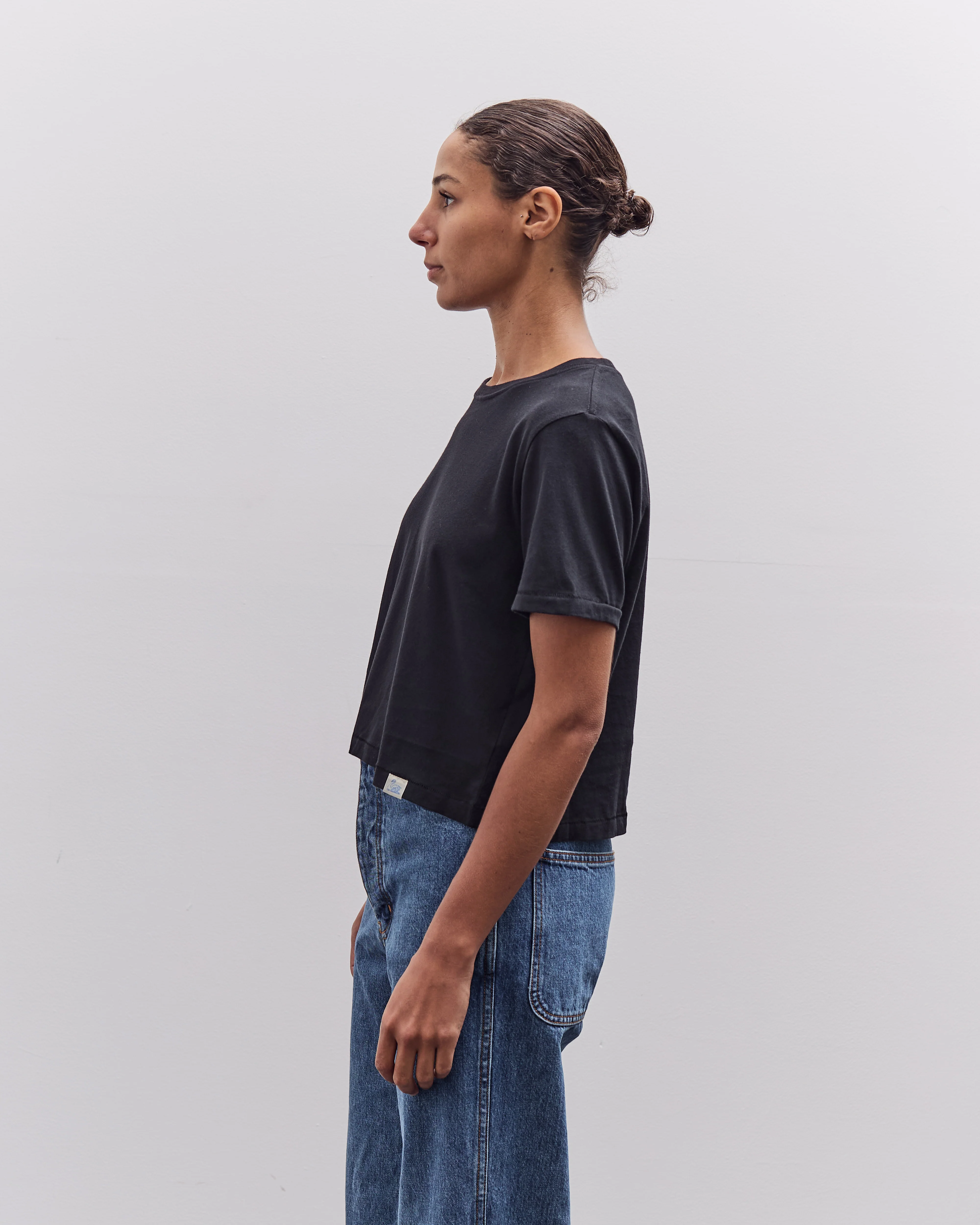 Merz b. Schwanen Soft Pima Cotton Cropped Women's T-Shirt, Deep Black - Image 4