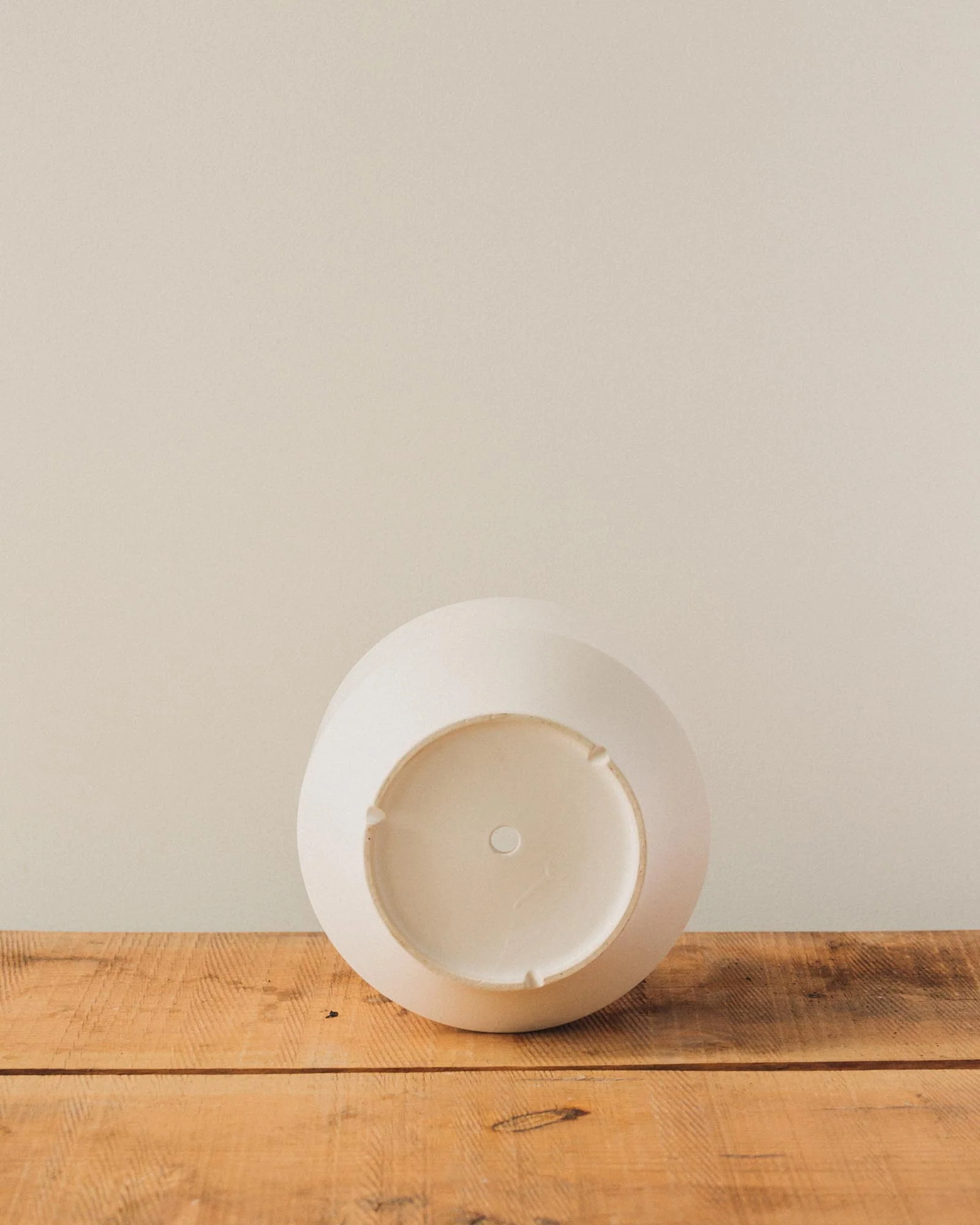 Round Two Pot, White - Image 4
