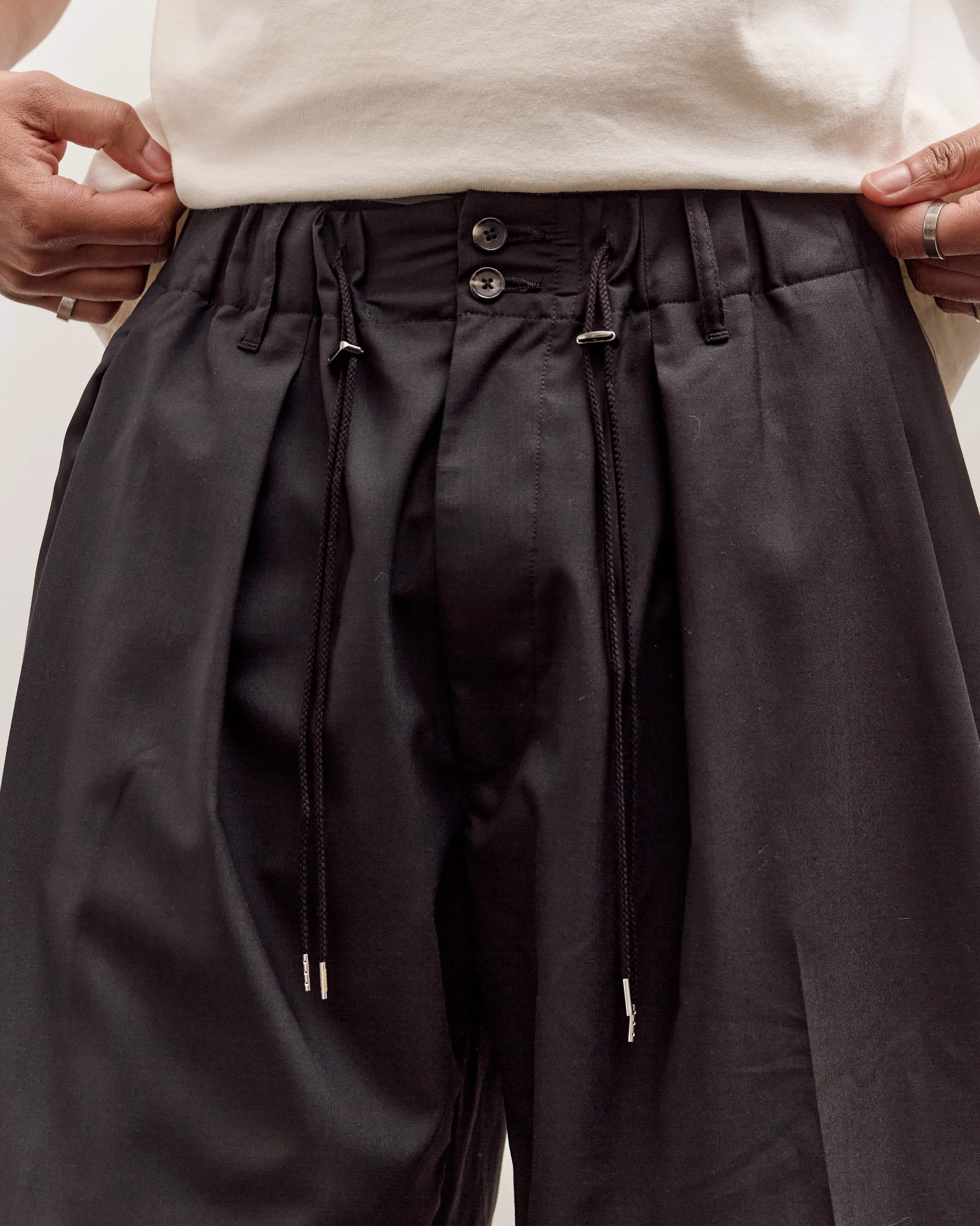 Sillage Circular Short Pants, Black - Image 7